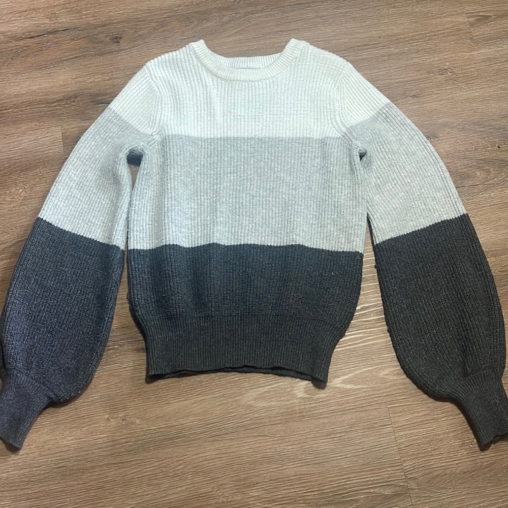 Women’s Striped Puffy Sleeve Knit Sweater